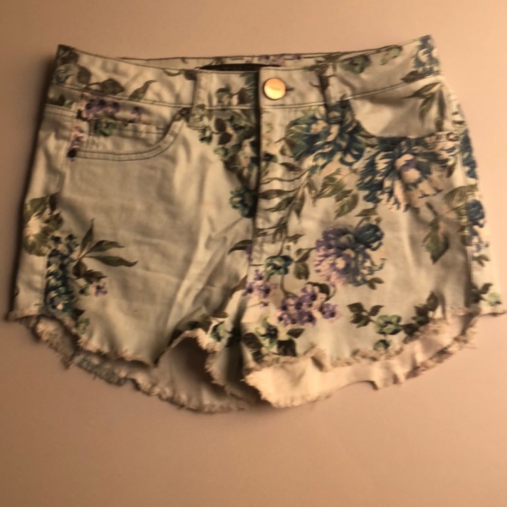 Floral Cute Cut-Offs.